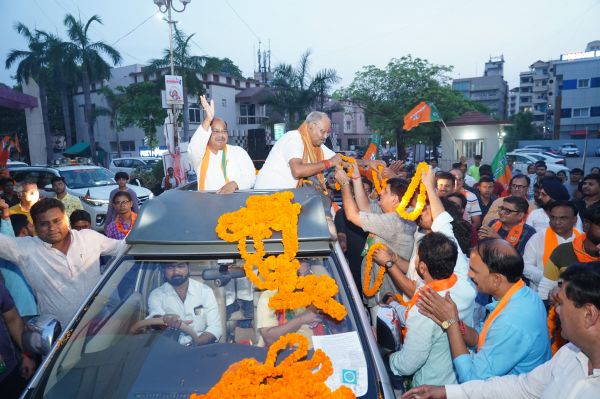 लोकसभा के भाजपा प्रत्याशी बृजमोहन अग्रवाल का जनसंपर्क जोर शोर से चल रहा है। 