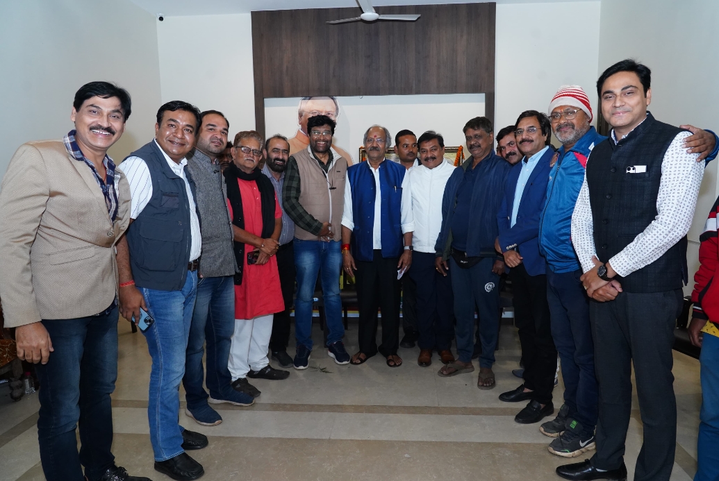 छत्तीशगड़ फ़िल्म प्रोड्यूसर असोसिएशन ने संस्क़ृति मंत्री श्री बृजमोहन अग्रवाल से मुलाकात 