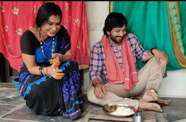 करेला करू नहीं मिठावय... 